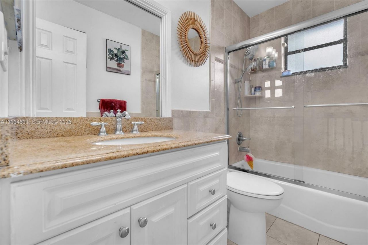 6221 Manchester Ln, Davie, FL 33331 Photo