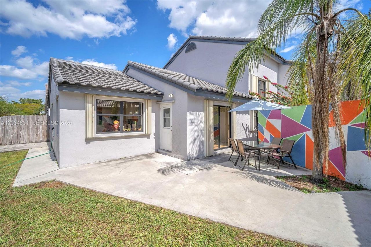 6221 Manchester Ln, Davie, FL 33331 Photo