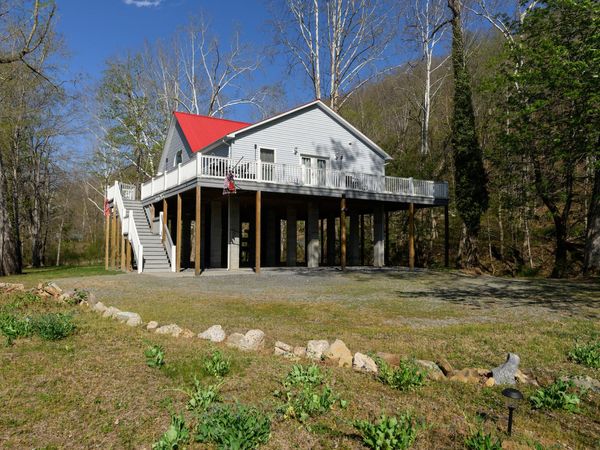 397 Coffman Hill, Ronceverte, WV 24970