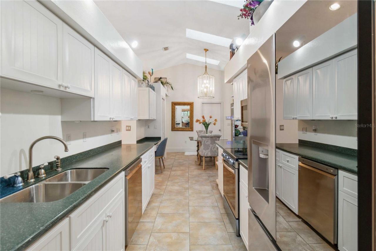 7755 Pine Trace Drive, Unit 7755, Sarasota, FL 34243 Photo