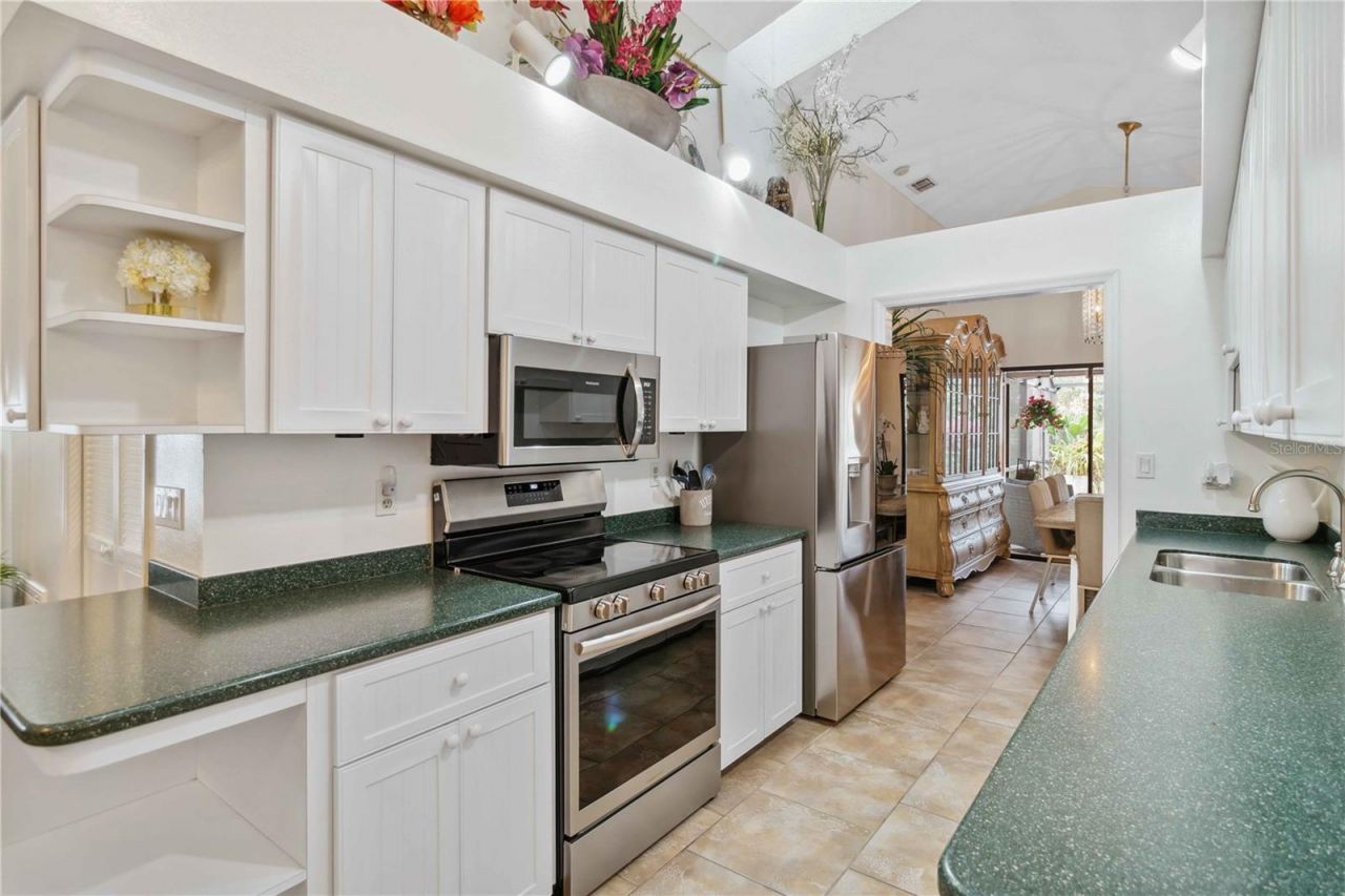 7755 Pine Trace Drive, Unit 7755, Sarasota, FL 34243 Photo