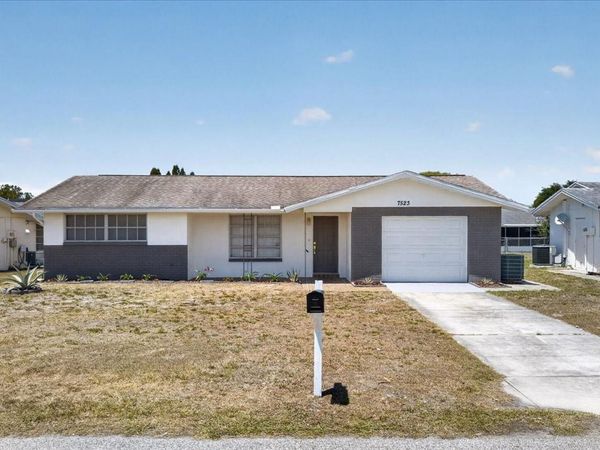 7523 BRIARWOOD DRIVE , PORT RICHEY, FL 34668