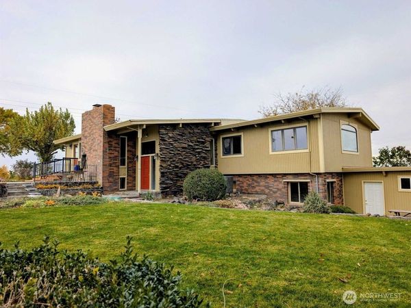 2175 W McManamon Road , Othello, WA 99344