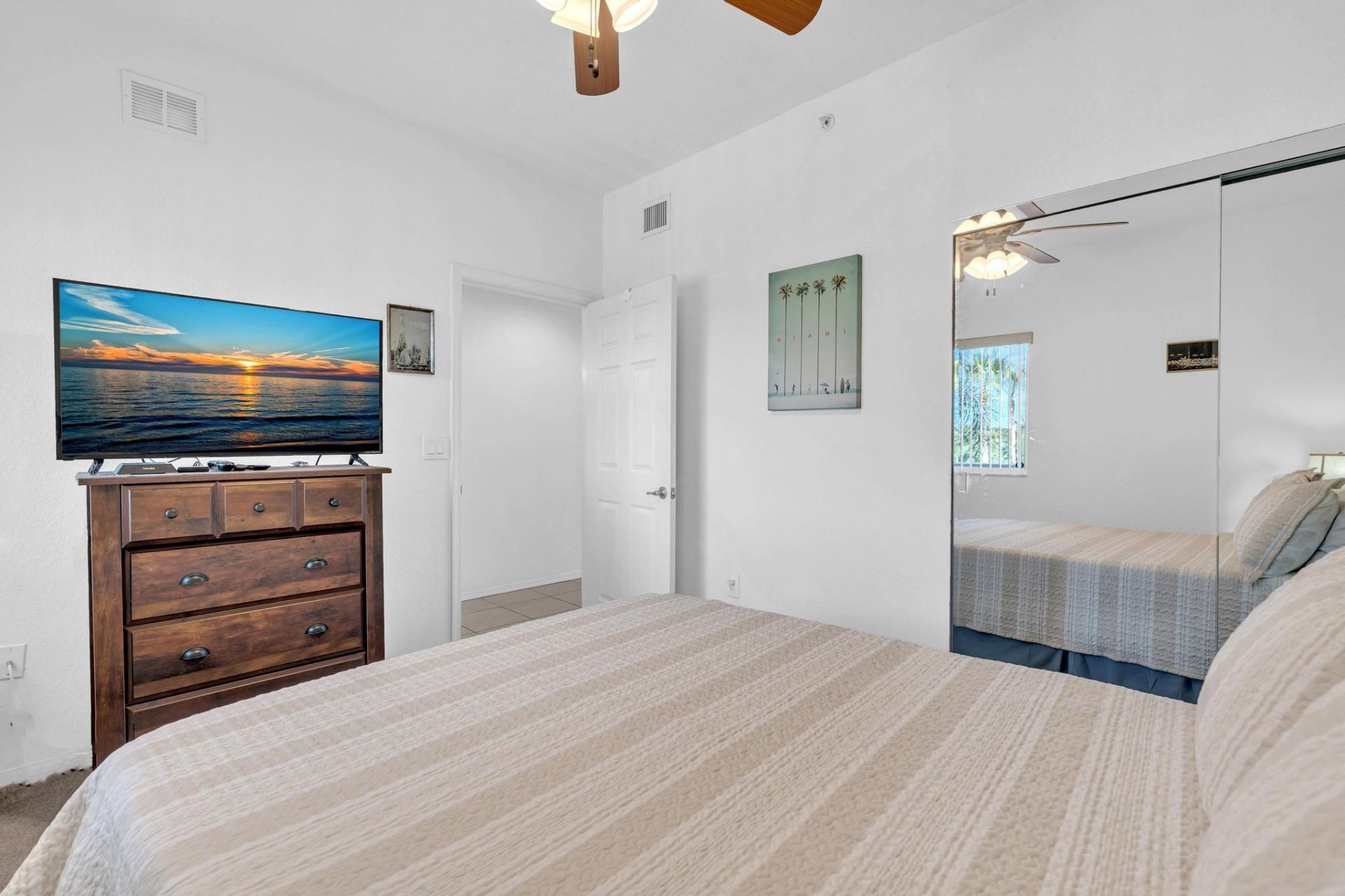 7735 Yardley Drive, Unit 305, Tamarac, FL 33321 Photo