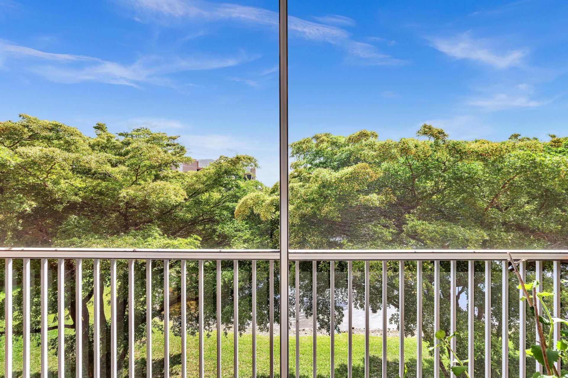 7735 Yardley Drive, Unit 305, Tamarac, FL 33321 Photo