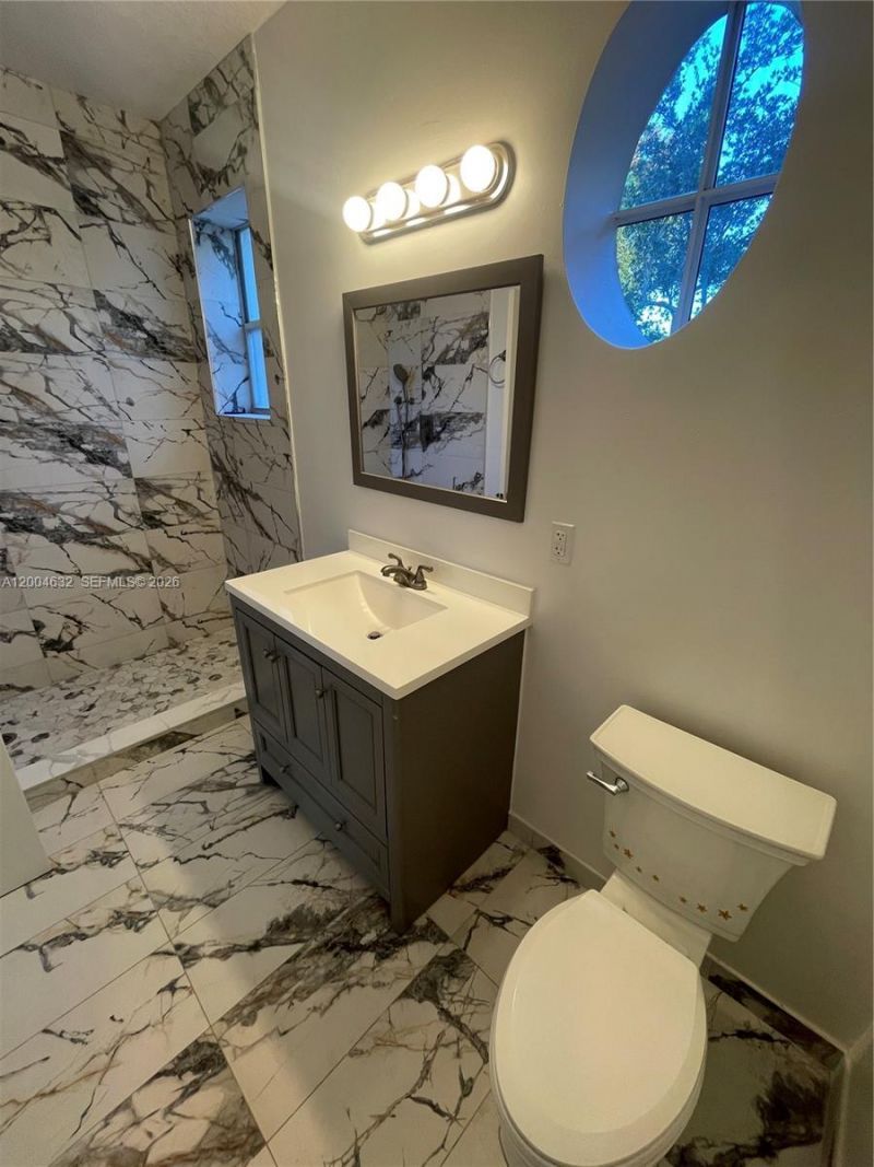 8423 NW 138th Ter, Unit 2804, Miami Lakes, FL 33016 Photo