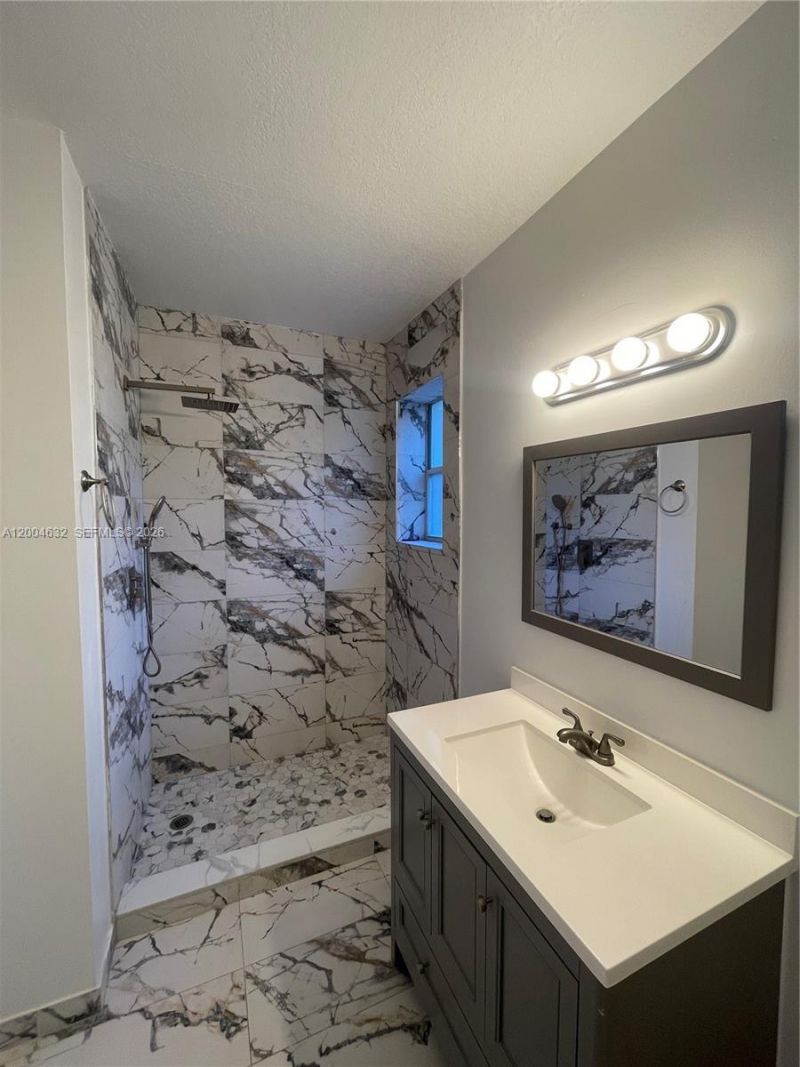 8423 NW 138th Ter, Unit 2804, Miami Lakes, FL 33016 Photo