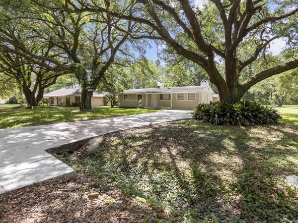 7040 Ruston Dr, Baker, LA 70714