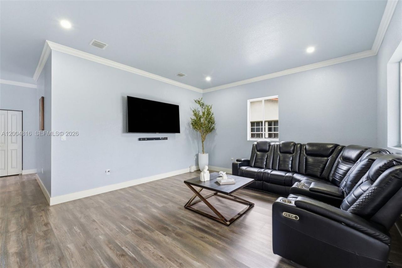 5628 Flagler St, Hollywood, FL 33023 Photo