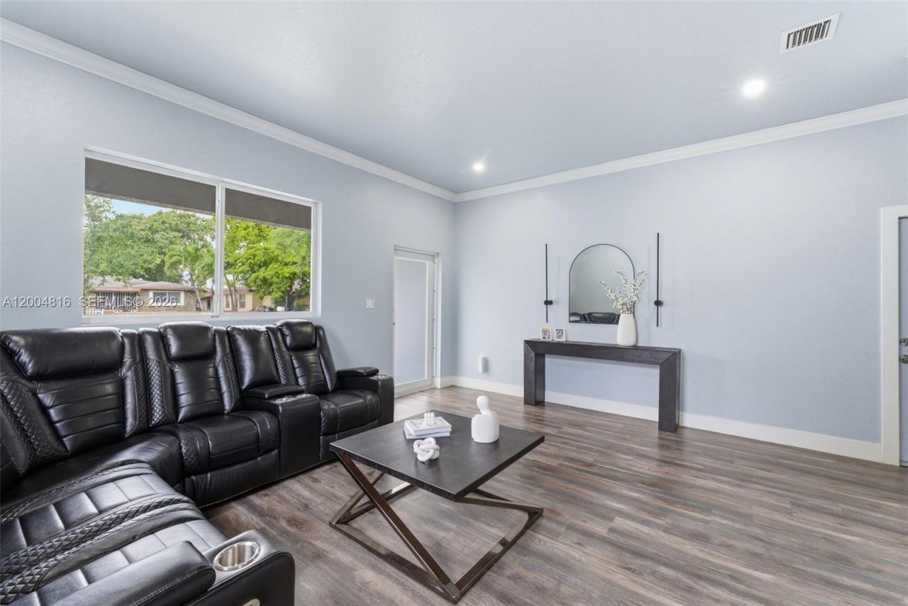 5628 Flagler St, Hollywood, FL 33023 Photo