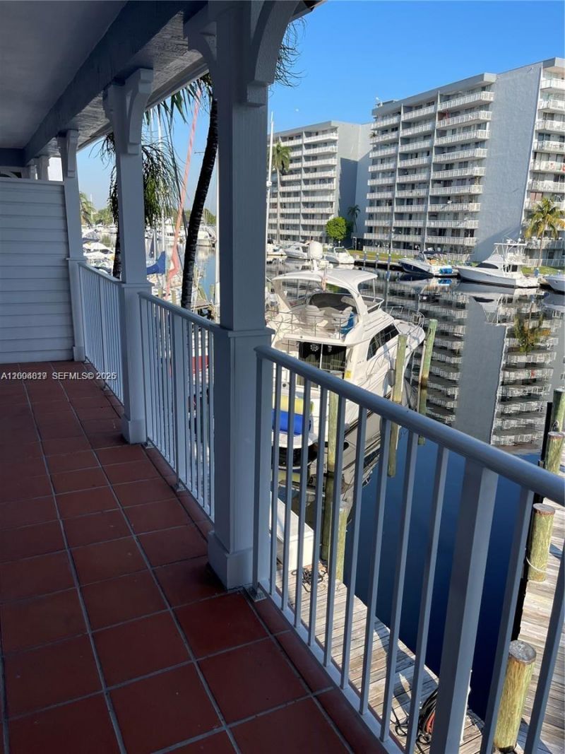 2415 NW 16th St Rd, Unit 102, Miami, FL 33125 Photo