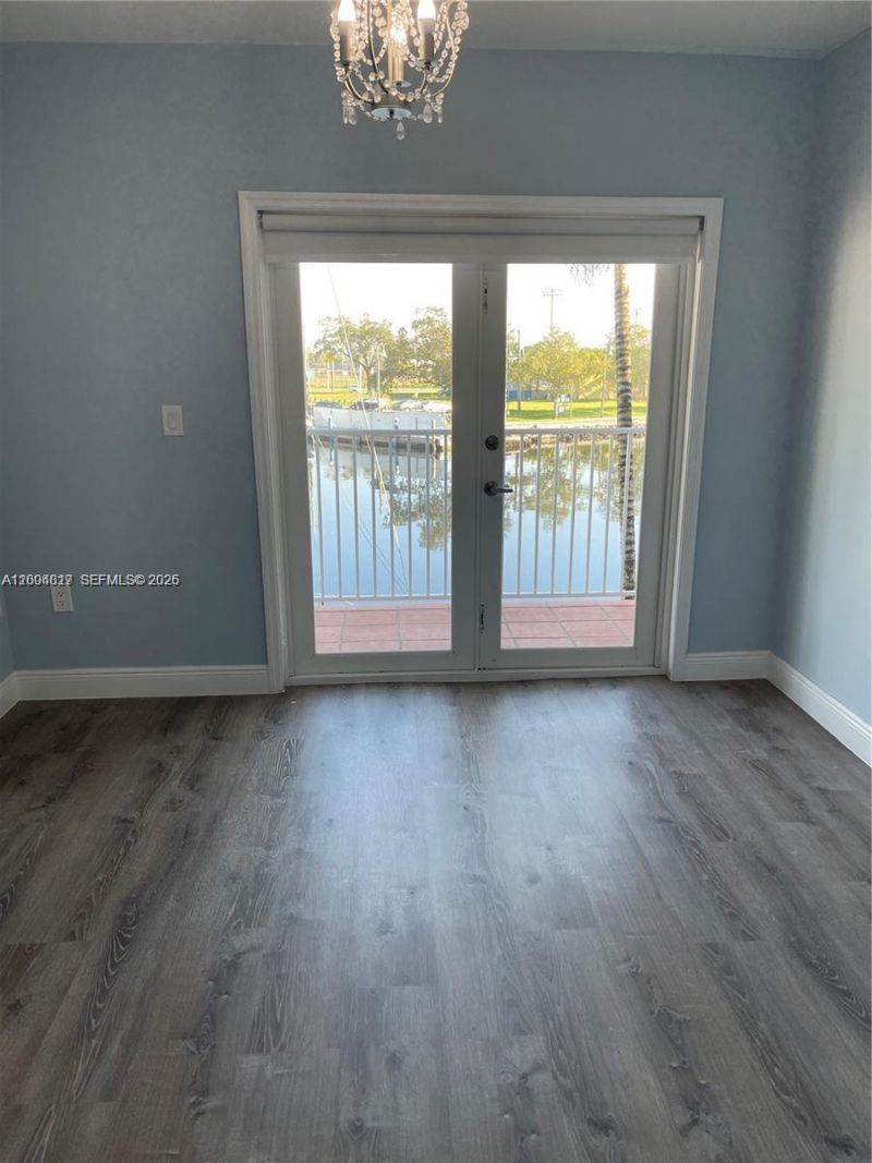 2415 NW 16th St Rd, Unit 102, Miami, FL 33125 Photo