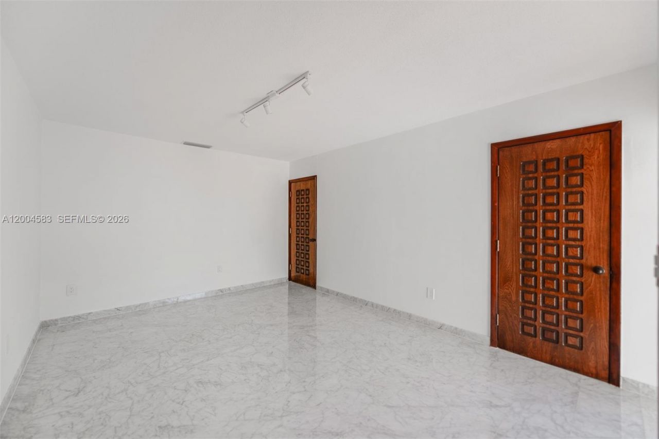 1101 Capri St, Coral Gables, FL 33134 Photo