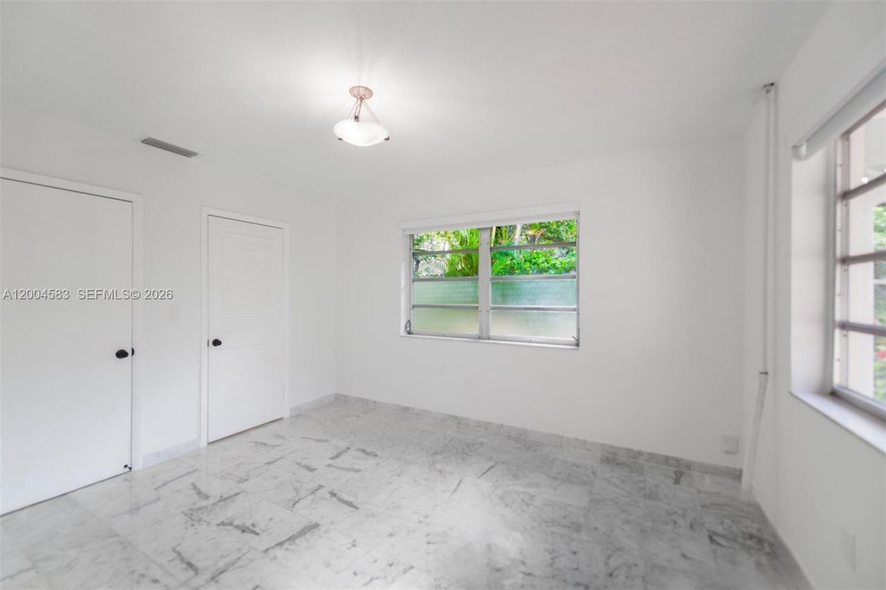1101 Capri St, Coral Gables, FL 33134 Photo