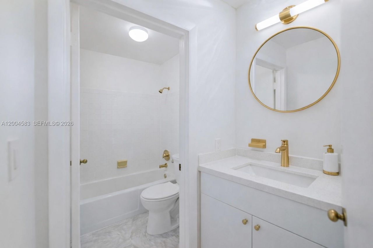 1101 Capri St, Coral Gables, FL 33134 Photo