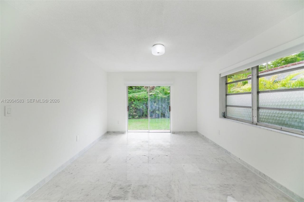 1101 Capri St, Coral Gables, FL 33134 Photo