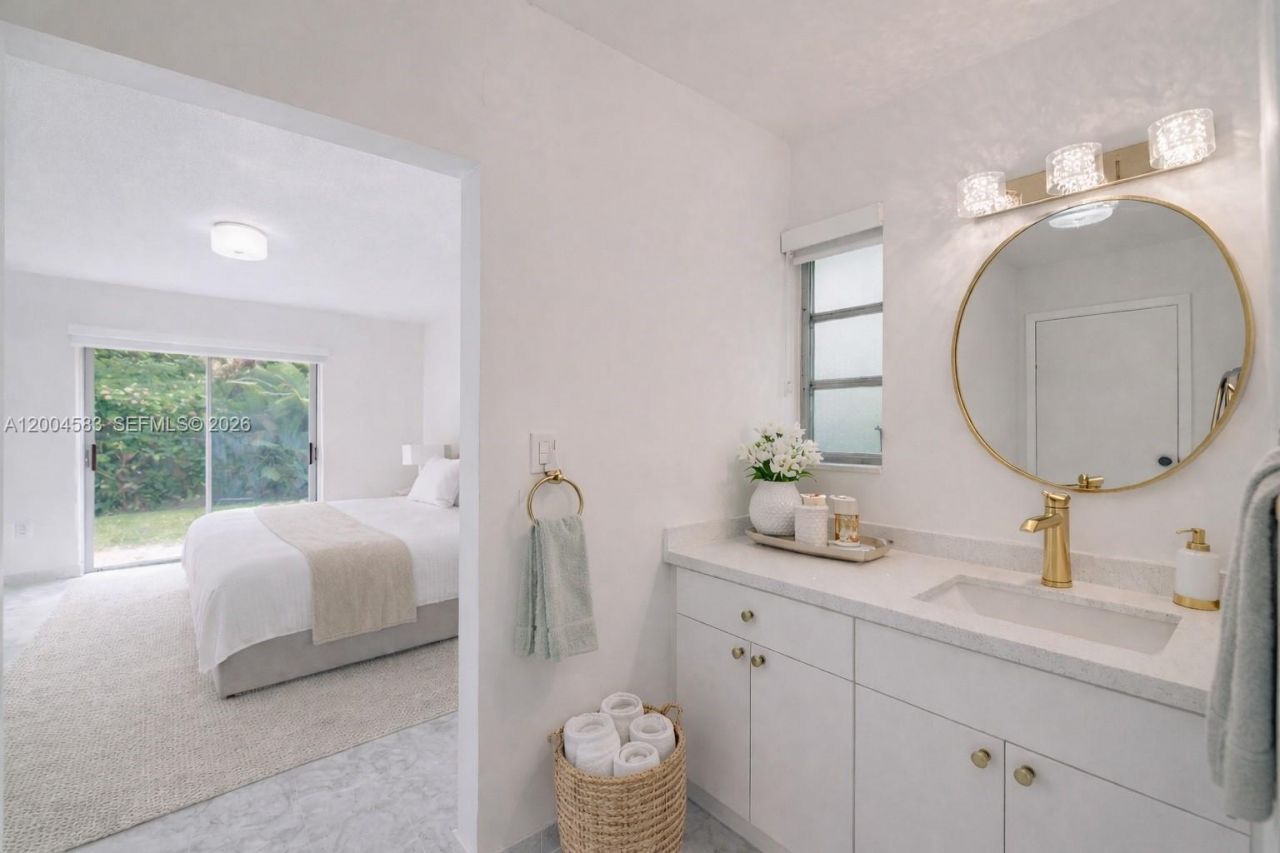 1101 Capri St, Coral Gables, FL 33134 Photo