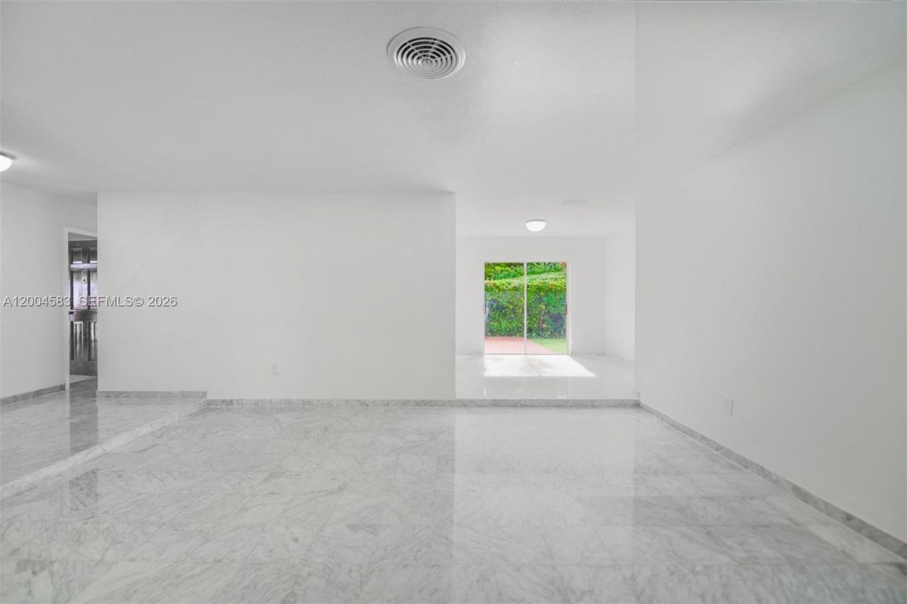 1101 Capri St, Coral Gables, FL 33134 Photo