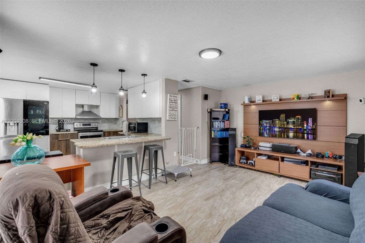 16230 NW 84th Ct , Miami Lakes, FL 33016 Photo