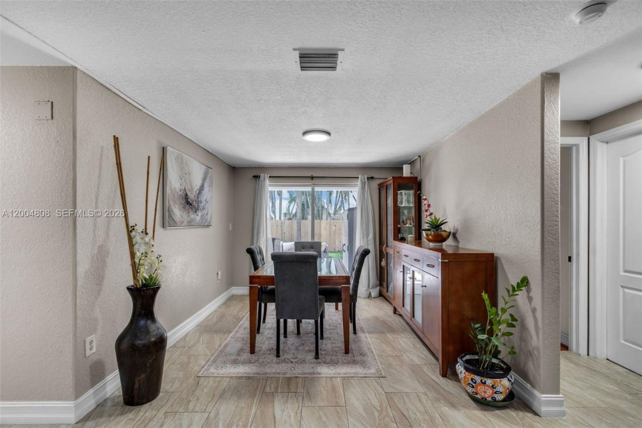 16230 NW 84th Ct , Miami Lakes, FL 33016 Photo