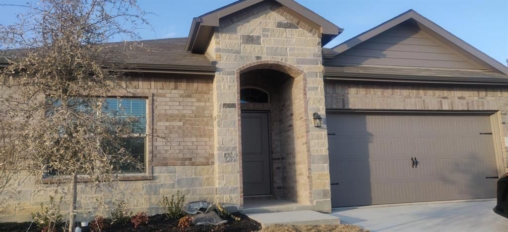 308 Youngblood Lane, Fort Worth, TX 76131 Main Photo