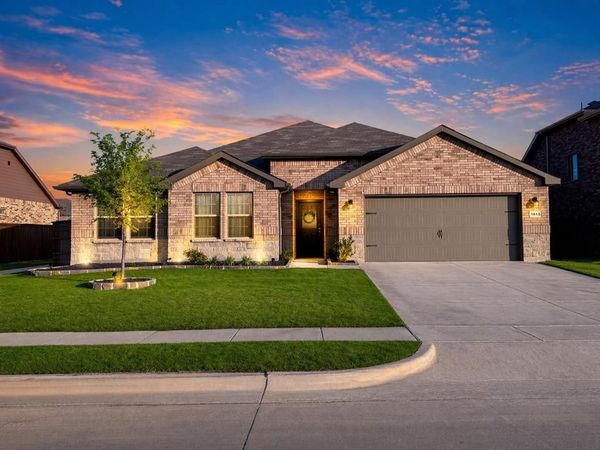 1913 Cookes Lane, Cleburne, TX 76033