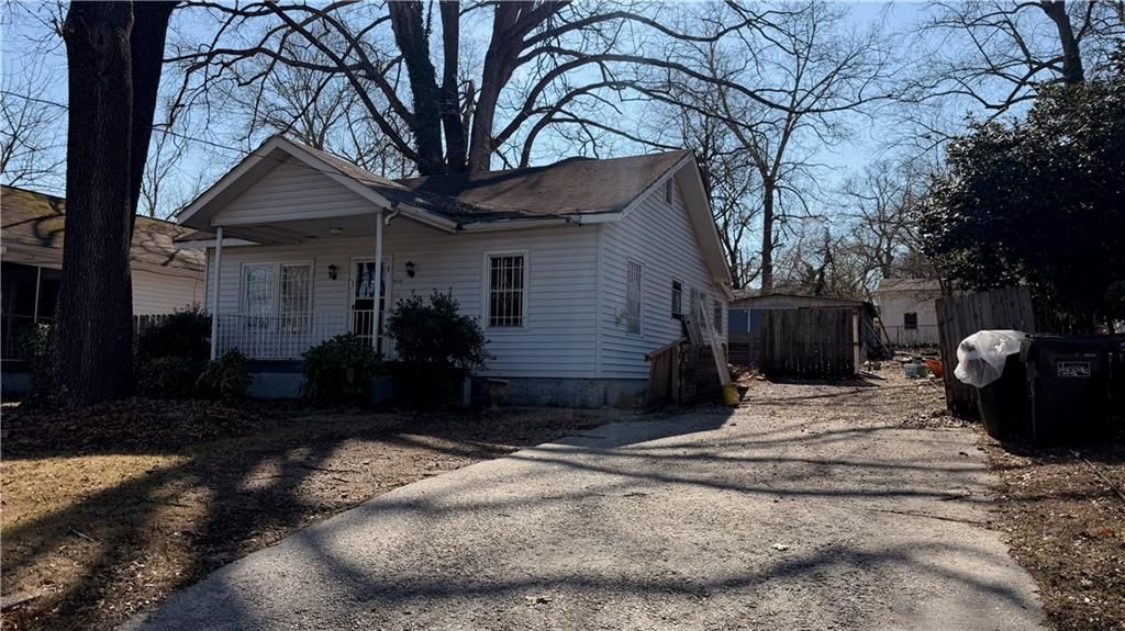 540 Lake Drive, Atlanta, GA 30354 Main Photo
