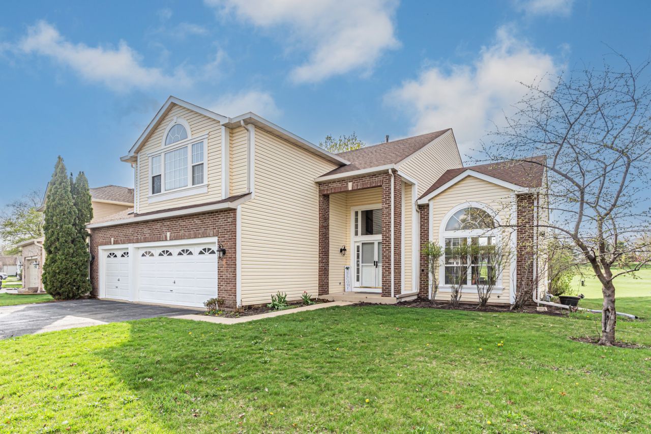 1171 HEAVENS GATE , Lake In The Hills, IL 60156