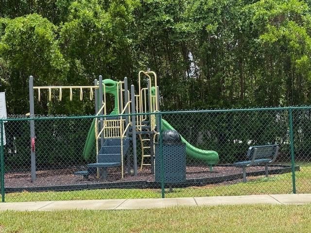 648 SE 32nd Ave , Unit 648, Homestead, FL 33033 Photo