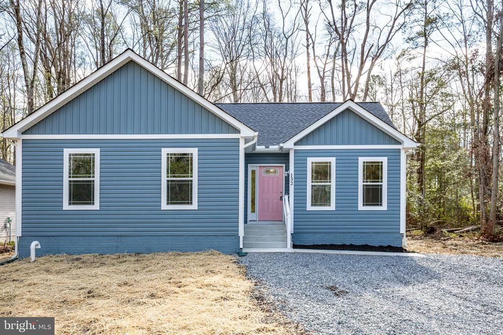 273 Azure Drive, Colonial Beach, VA 22443 Main Photo