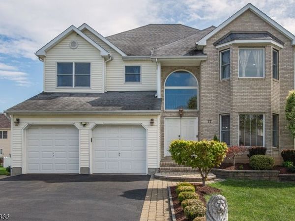 17 Nicole Lane, Parsippany-Troy Hills, NJ 07054