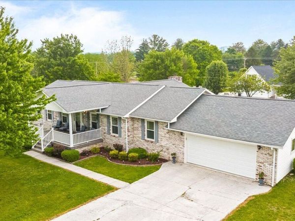 242 Thacker Drive, LaFollette, TN 37766