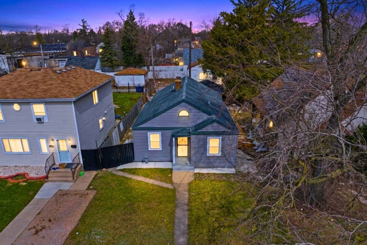 107 E 149th Street , Harvey, IL 60426