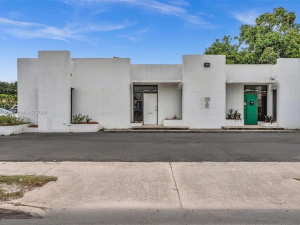 15383 NW 7th AVENUE , Unit B, Unincorporated Dade County, FL 33189