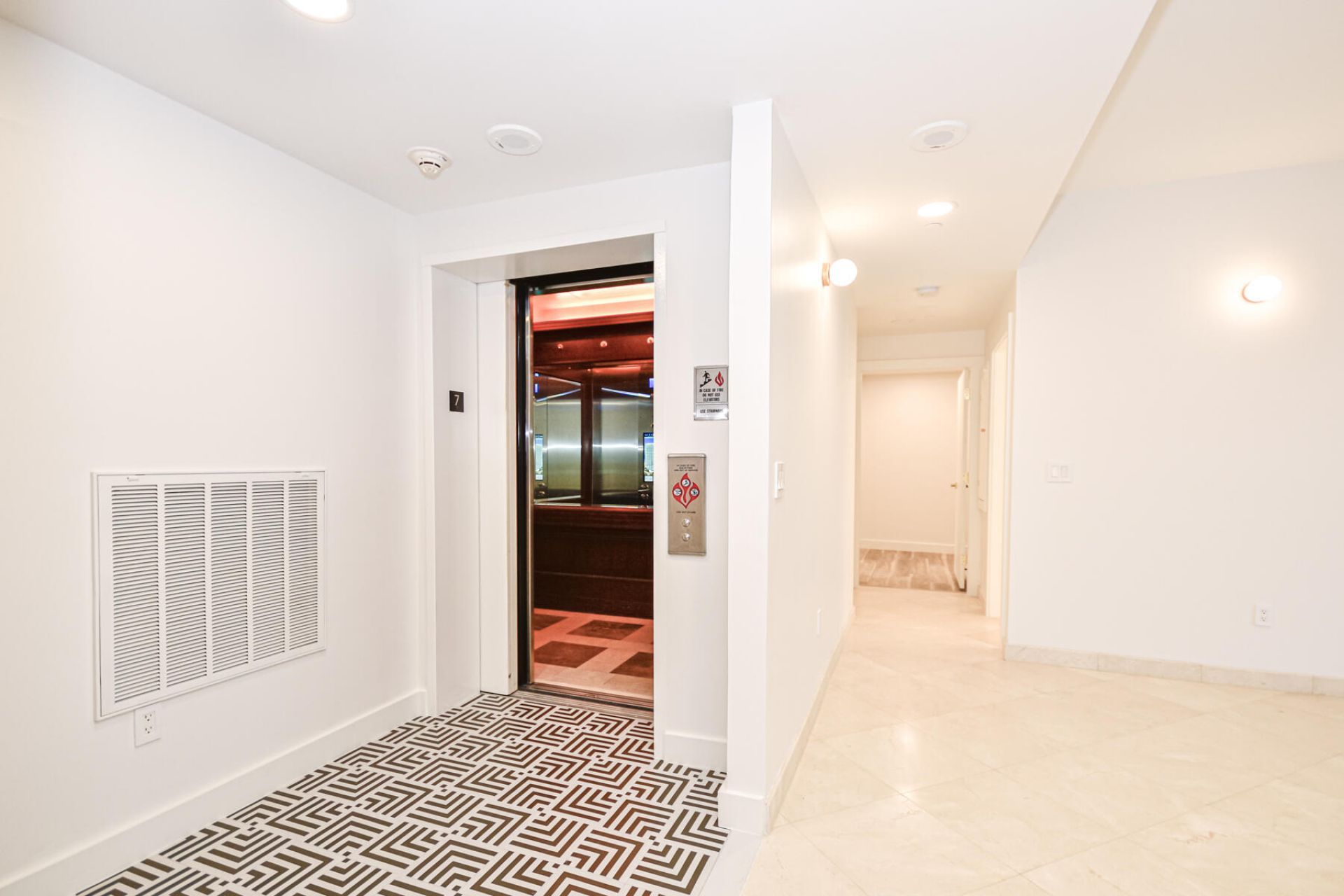 10101 Collins Avenue, Unit 7d, Bal Harbour, FL 33154 Photo