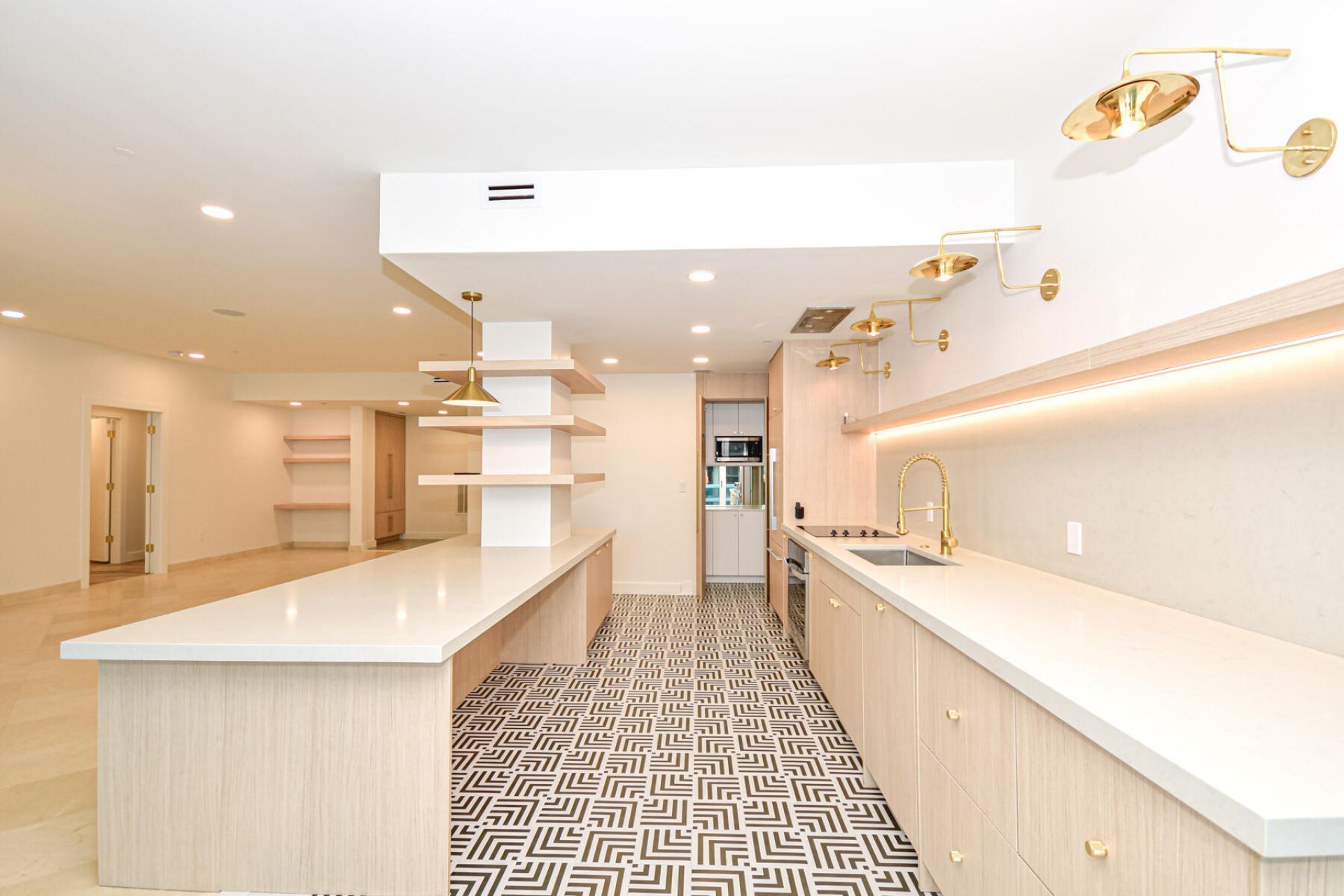 10101 Collins Avenue, Unit 7d, Bal Harbour, FL 33154 Photo