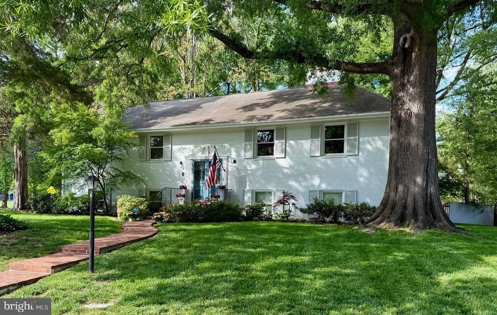 1014 Potomac Lane, Alexandria, VA 22308 Main Photo