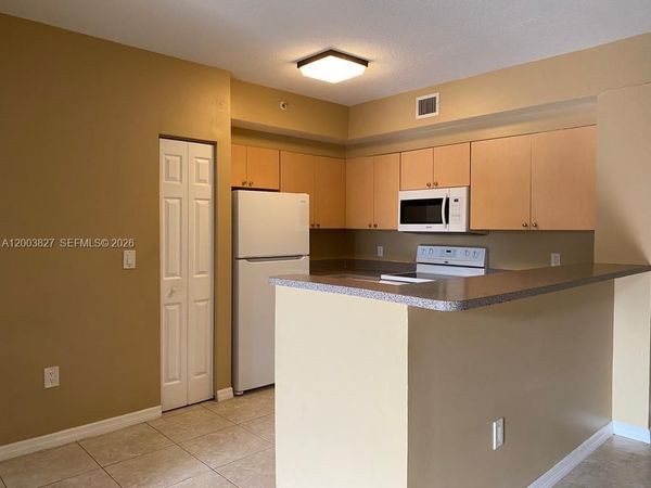 8060 N Nob Hill Rd , Unit 203, Tamarac, FL 33321