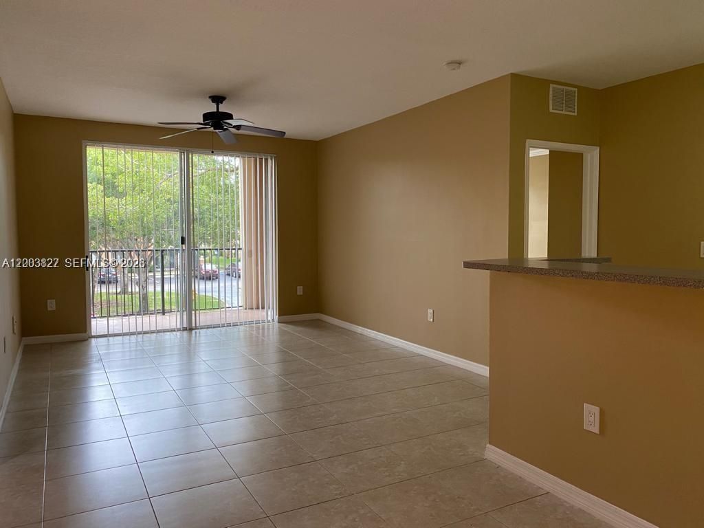 8060 N Nob Hill Rd , Unit 203, Tamarac, FL 33321 Photo