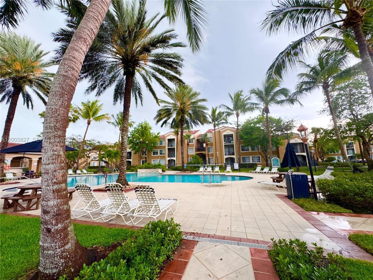 8060 N Nob Hill Rd , Unit 203, Tamarac, FL 33321 Photo