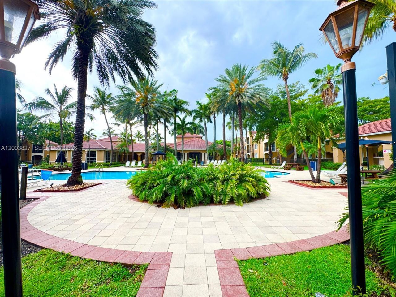 8060 N Nob Hill Rd , Unit 203, Tamarac, FL 33321 Photo