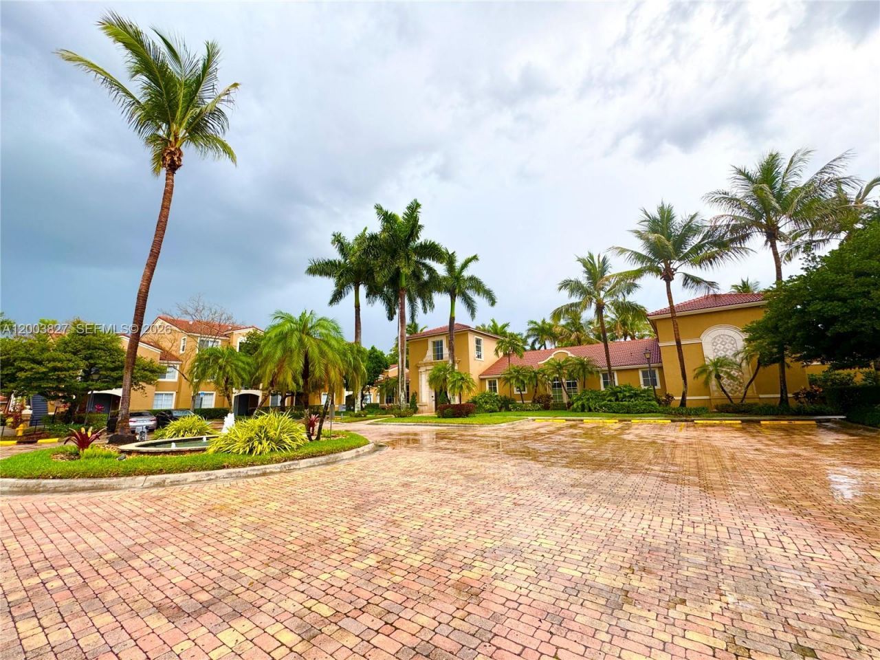 8060 N Nob Hill Rd , Unit 203, Tamarac, FL 33321 Photo
