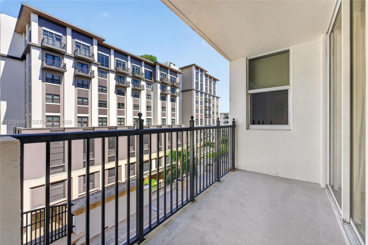 4100 Salzedo St , Unit 619, Coral Gables, FL 33146 Photo