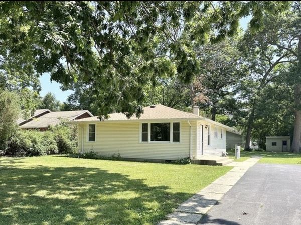 35339 N Hickory Lane , Round Lake, IL 60073