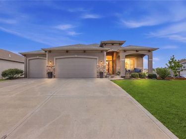9003 NE 111th Place, Kansas City, MO 64157