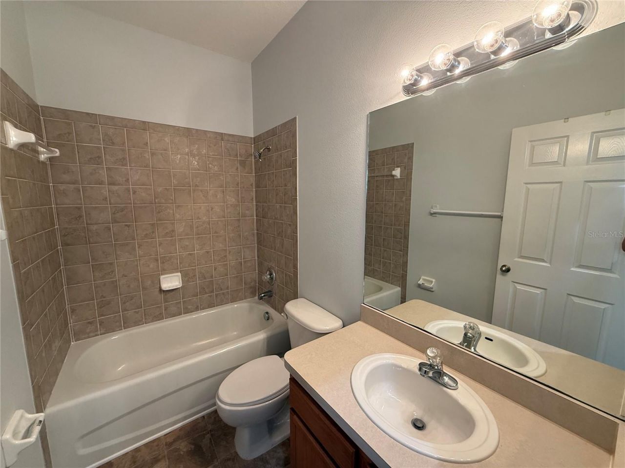 8118 Stone Path Way, Tampa, FL 33647 Photo