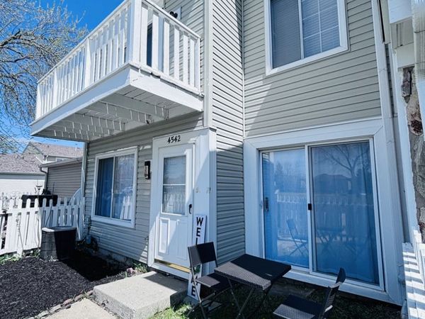 4542 Windsor Lane , Country Club Hills, IL 60478