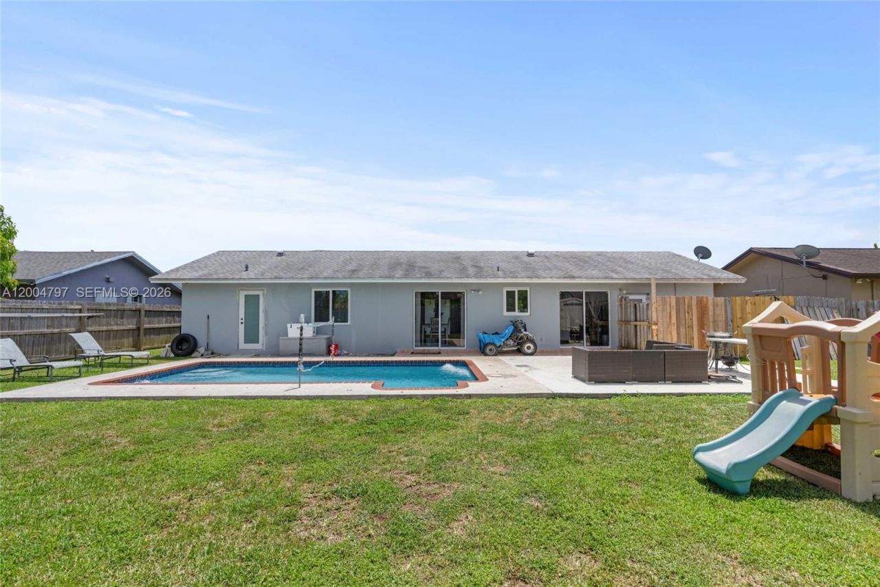 13453 SW 256th Ter , Homestead, FL 33032 Photo