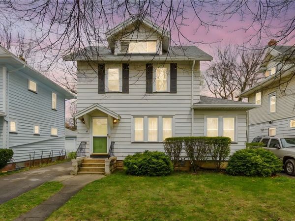 42 Winbourne Road , Rochester, NY 14611