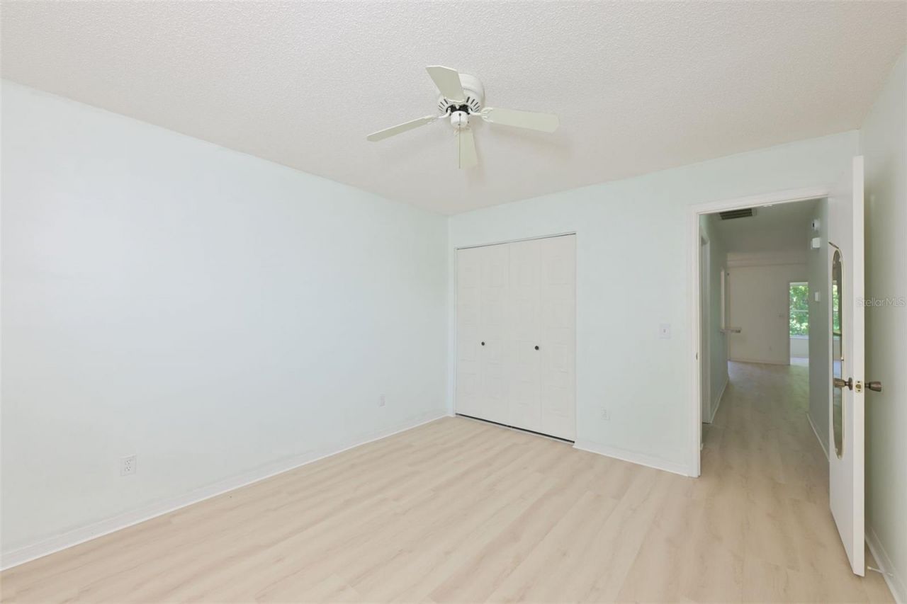 511 Finsbury Circle, Unit B, Sun City Center, FL 33573 Photo
